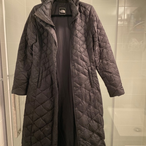 *Rare* The North Face Long Puffer Coat Black - Picture 8 of 13